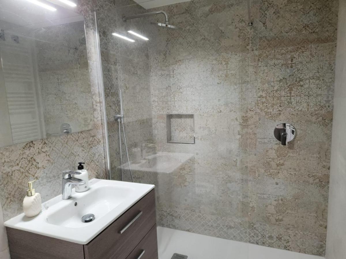 Moderno Apartamento Colon Con Vistas Al Mar كاليبي المظهر الخارجي الصورة