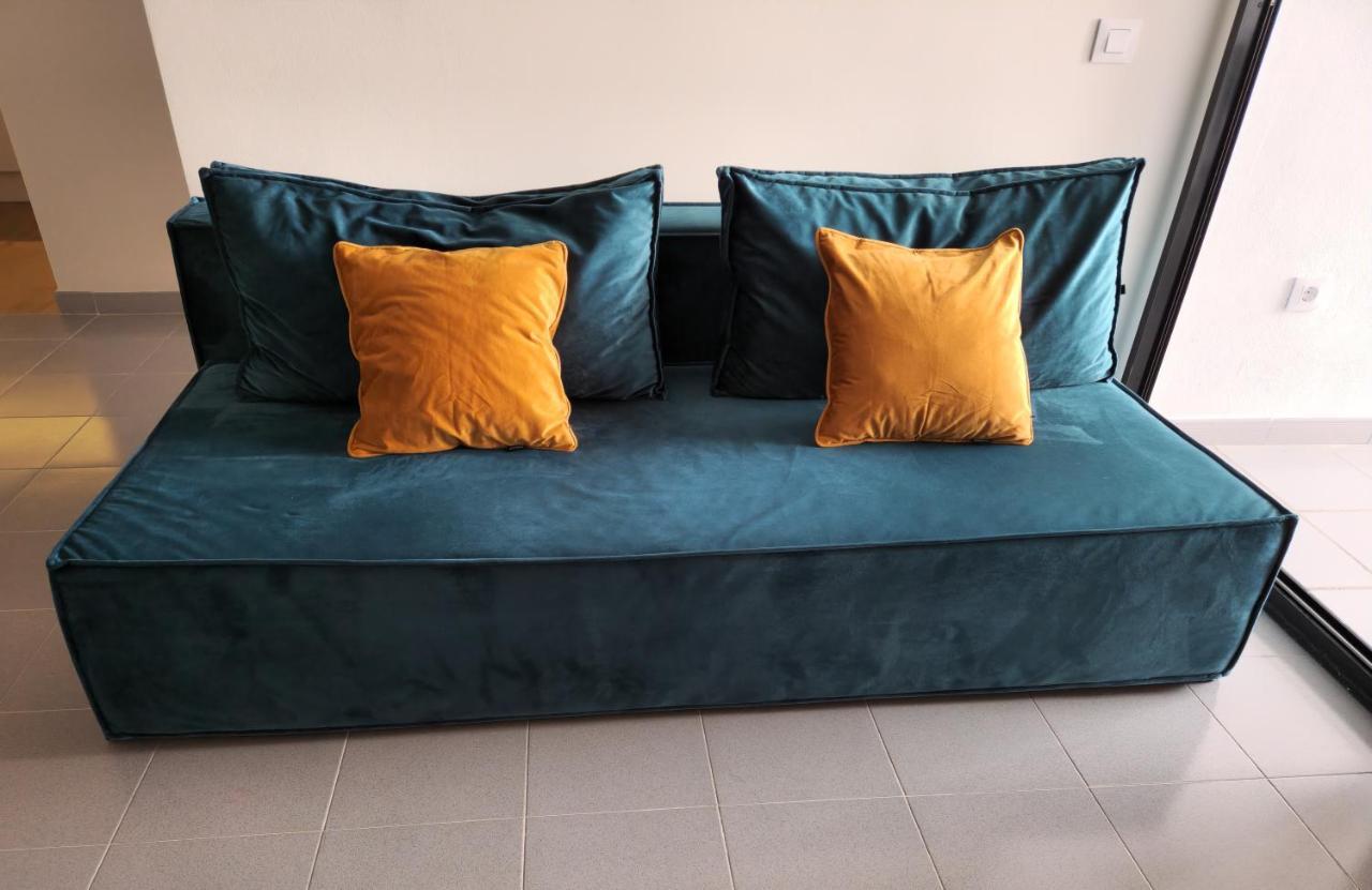 Moderno Apartamento Colon Con Vistas Al Mar كاليبي المظهر الخارجي الصورة