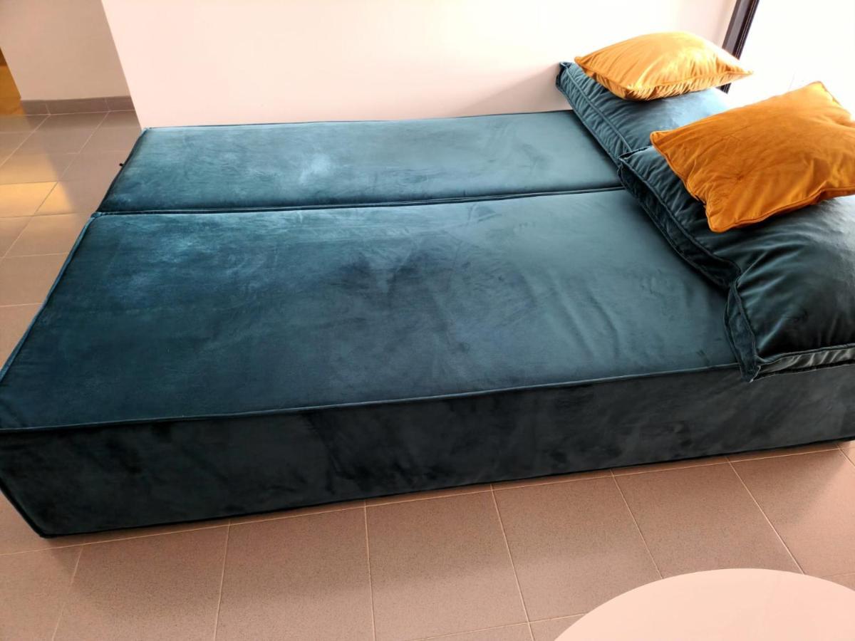 Moderno Apartamento Colon Con Vistas Al Mar كاليبي المظهر الخارجي الصورة